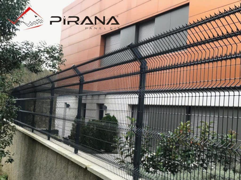 Pirana Panel Çit